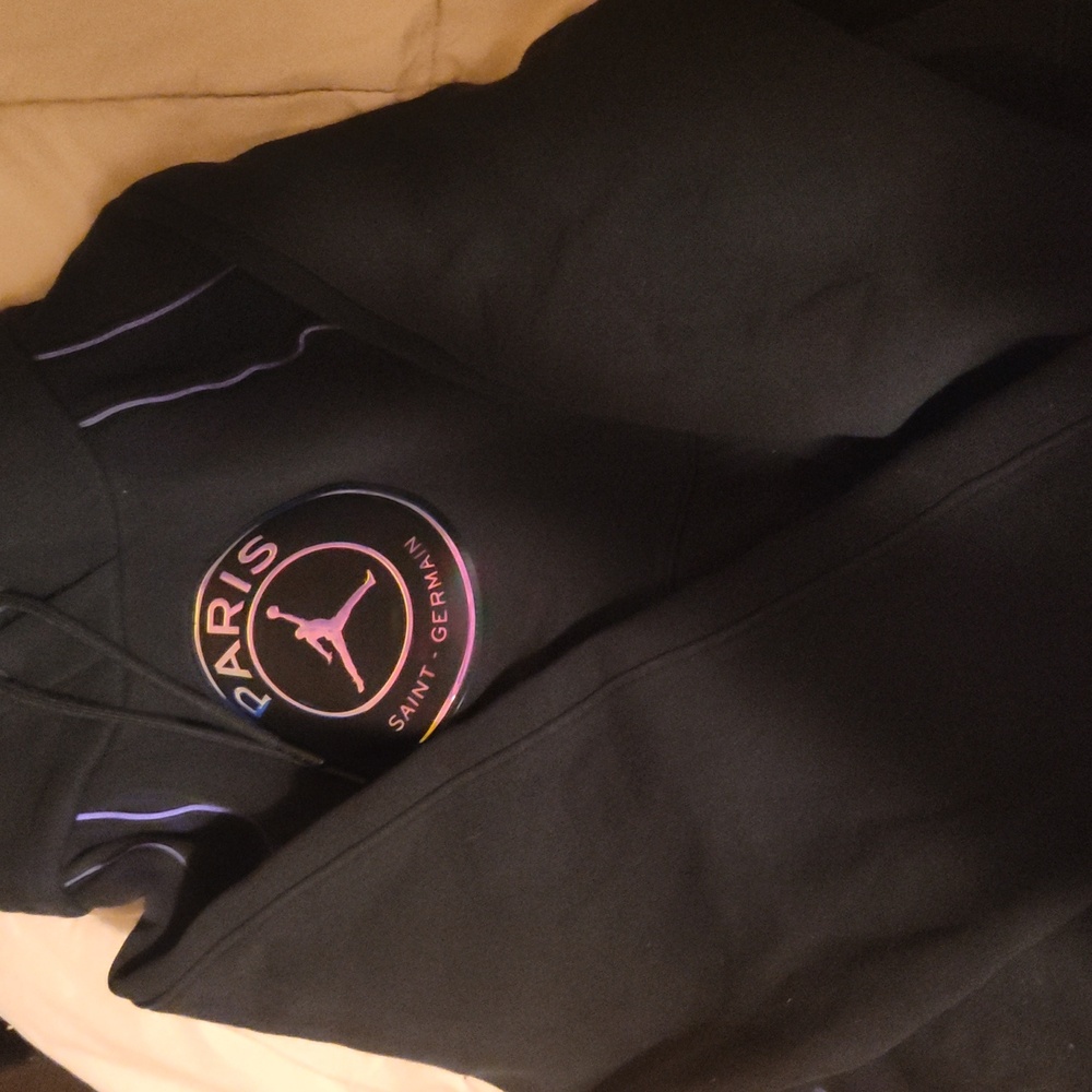 Jordan sweater - Picture 1 of 4